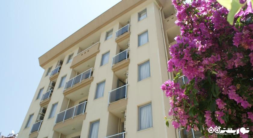 نمایی از ساختمان هتل